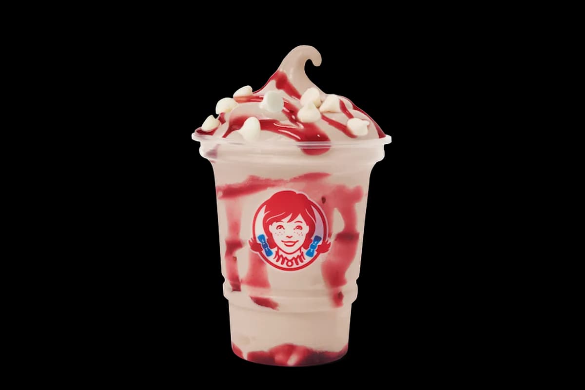 Regular Strawberries and Cream Frosty - Chocolate from Wendy's UK