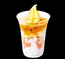 マンゴーパッション&ピーチ クラウンバニララテフロート from Wendy's Japan